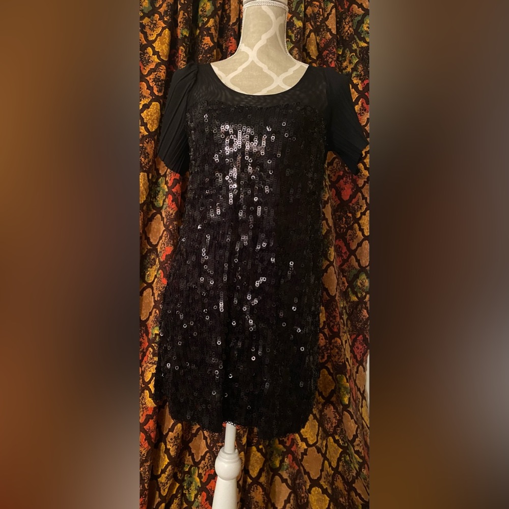 Black sequin dress. Size medium. Very stretchy